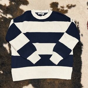 🎯Navy and White Striped Sweater